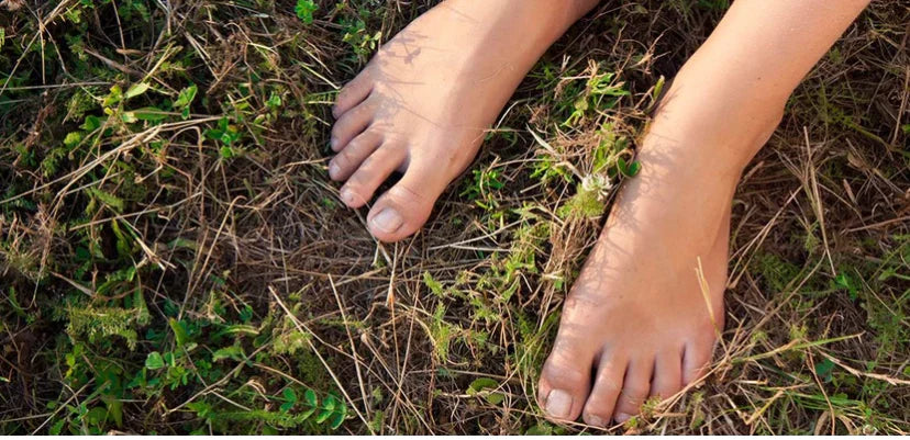 Camminare scalzi fa bene