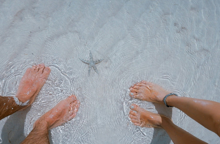 Pedicure estiva a casa: come preparare i piedi all’estate